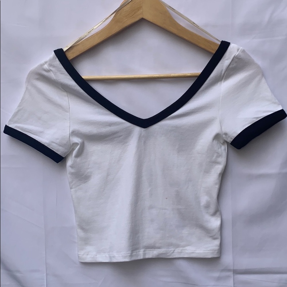 Crop Top - Picture 2 of 8